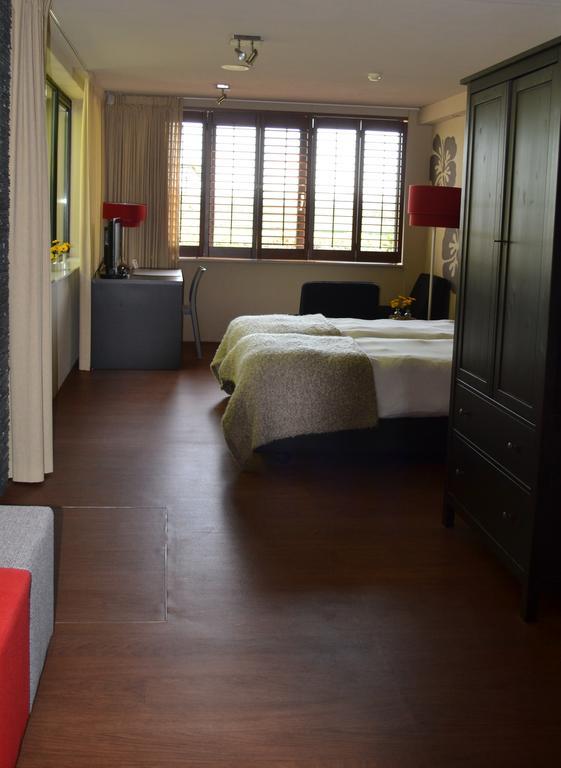 Bed & Breakfast Flowerzzz...ロッテルダム エクステリア 写真