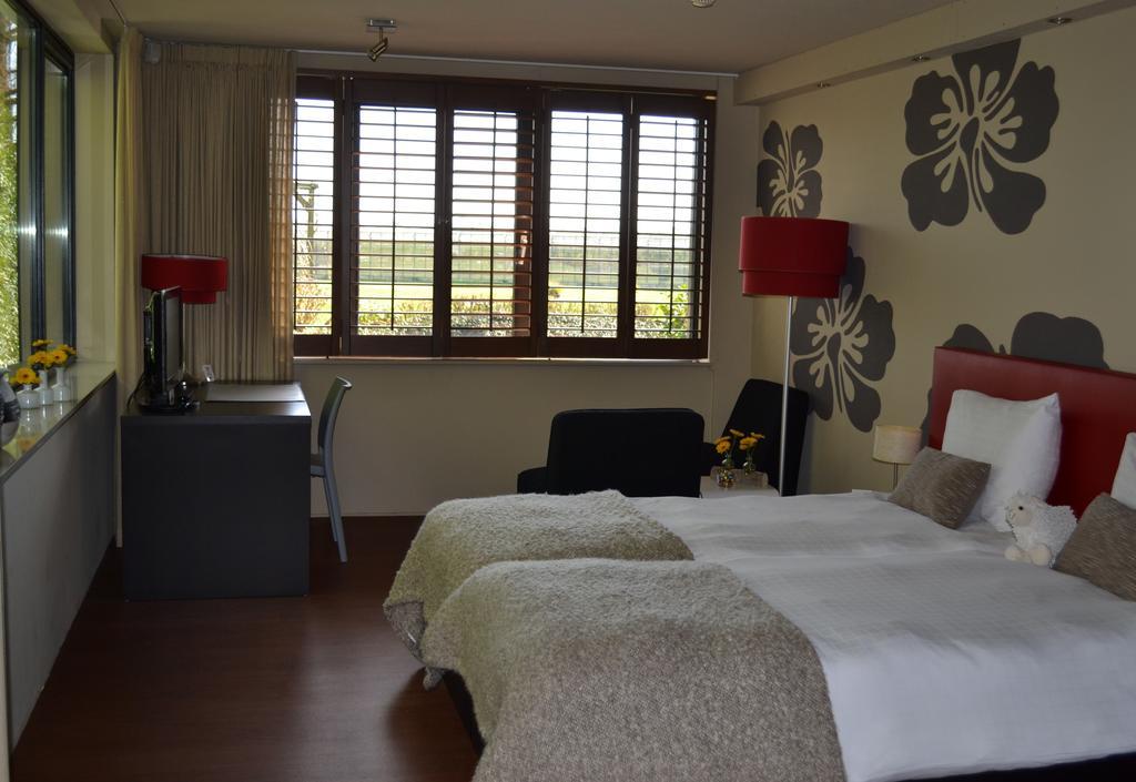 Bed & Breakfast Flowerzzz...ロッテルダム エクステリア 写真