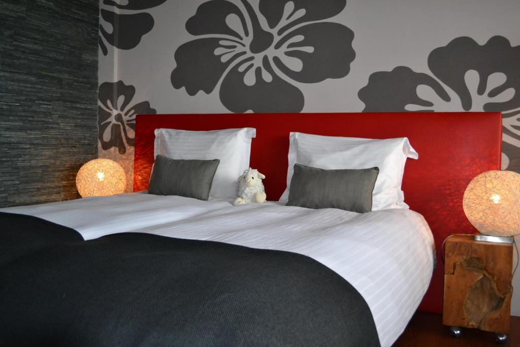 Bed & Breakfast Flowerzzz...ロッテルダム エクステリア 写真
